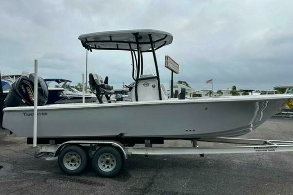 Picture Of: 2024 Tidewater 2300 Carolina Bay 