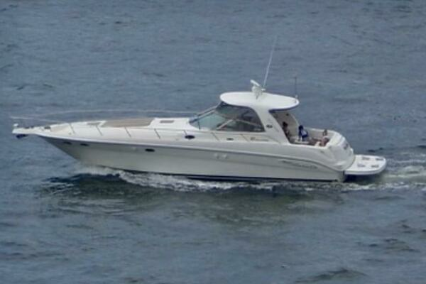 Picture Of: 2004 Sea Ray 46 Sundancer Party of 9