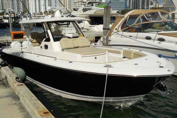 Picture Of: 2019 Pursuit S 368 LGB