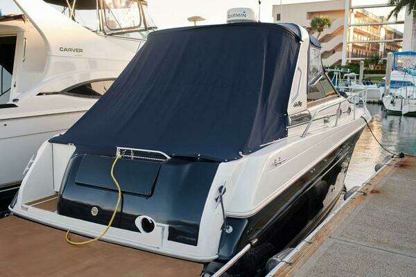 Picture Of: 1997 Sea Ray 290 Sundancer 