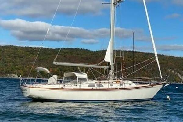 Picture Of: 1987 Hinckley Sou'wester Sloop C/B TRILLIUM