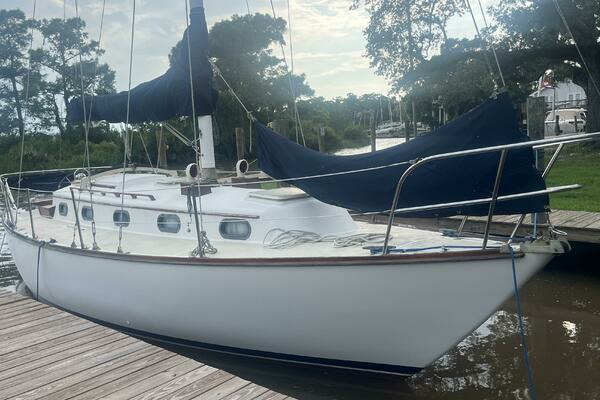 Picture Of: 1981 Cape Dory  Mirage