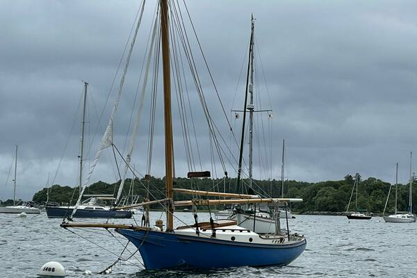 Picture Of: 1983 Jarvis Newman Friendship Sloop Baby Blue