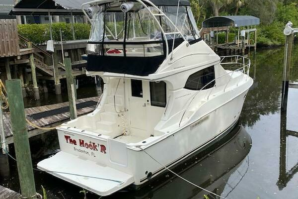 Picture Of: 2007 Silverton Convertible The Hook'r