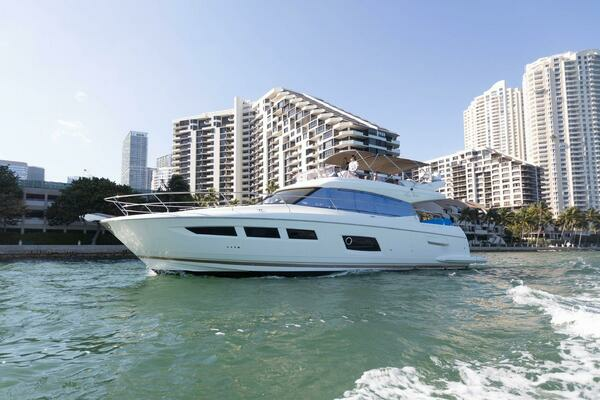 Picture Of: 2014 Prestige 550 550 Fly