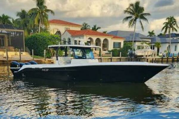 Picture Of: 2019 HCB 39 Speciale 