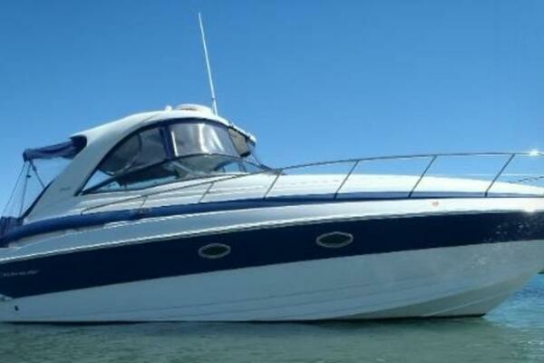 Picture Of: 2008 Crownline 340 Cruiser 