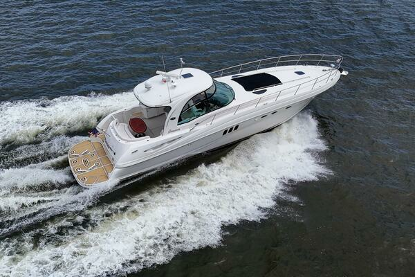 Picture Of: 2006 Sea Ray 52 Sundancer 
