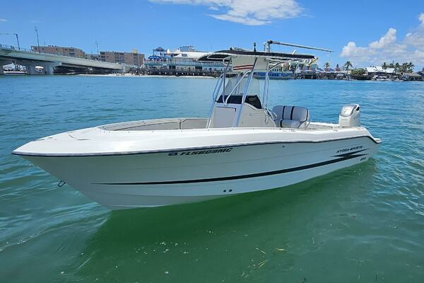 Picture Of: 2003 Hydra-Sports 2400 Center Console 