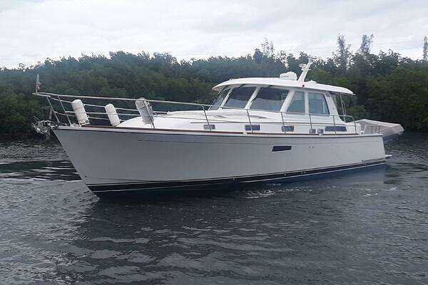 Picture Of: 2016 Sabre 48 Salon Express Happy Days