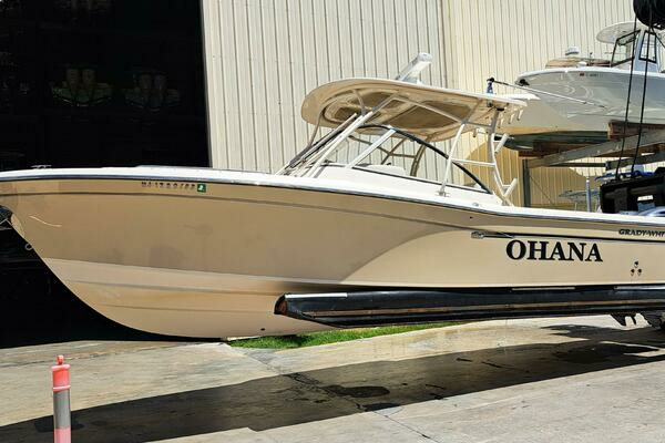 Picture Of: 2018 Grady-White Freedom 285 