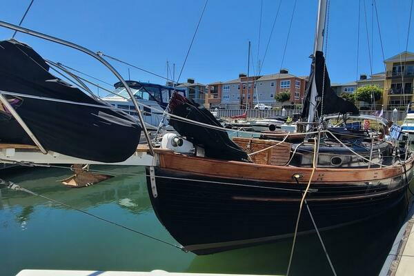 Picture Of: 1980 Union Polaris 36 Dark Star