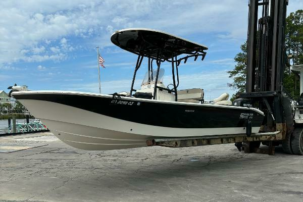 Picture Of: 2021 Carolina Skiff 24 Ultra Elite 