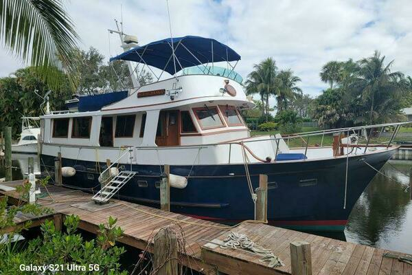 Picture Of: 1987 Marine Trader Wide Body Delicate Balance