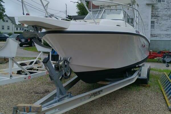 Picture Of: 2003 Mako 252 