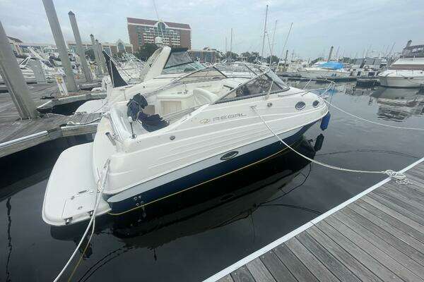 Picture Of: 2005 Regal 2465 