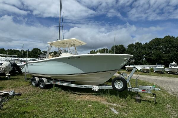 Picture Of: 2013 Cobia 296 CC 