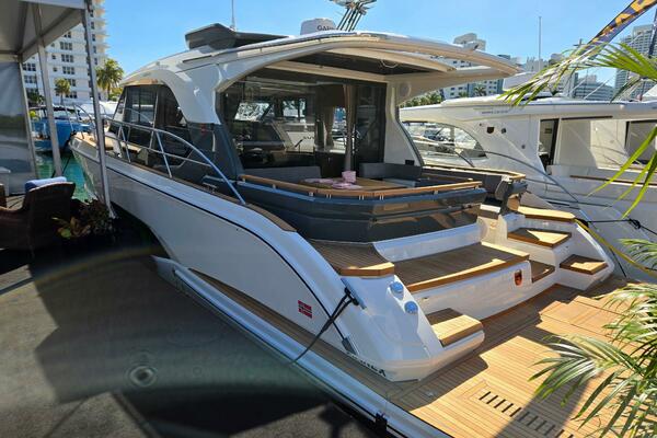 2026 Marex 440 Gourmet Cruiser