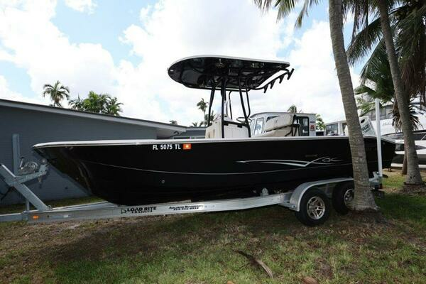 Picture Of: 2019 Carolina Skiff 24 Ultra Elite 