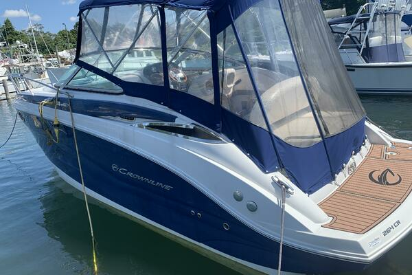 Picture Of: 2018 Crownline 264 CR 