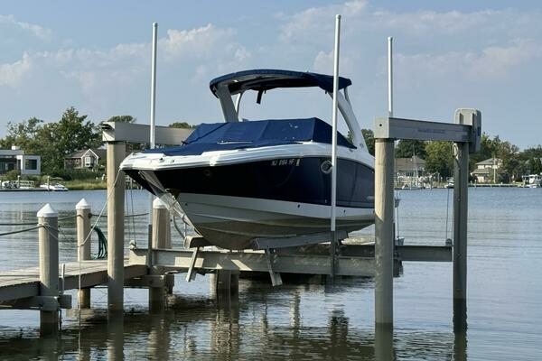 Picture Of: 2012 Chaparral 264 Sunesta 