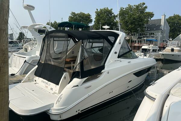 Picture Of: 2016 Sea Ray 310 Sundancer 