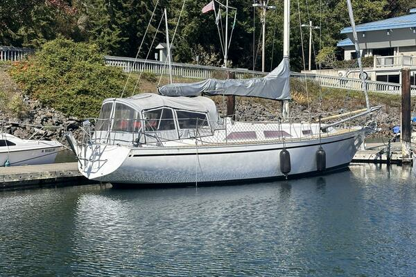 Picture Of: 1985 Custom Whiting Yachts 40 Amberin
