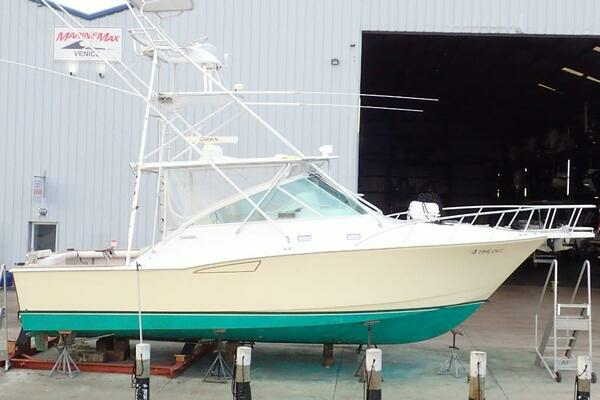 Picture Of: 2000 Cabo 35 Express Time Out