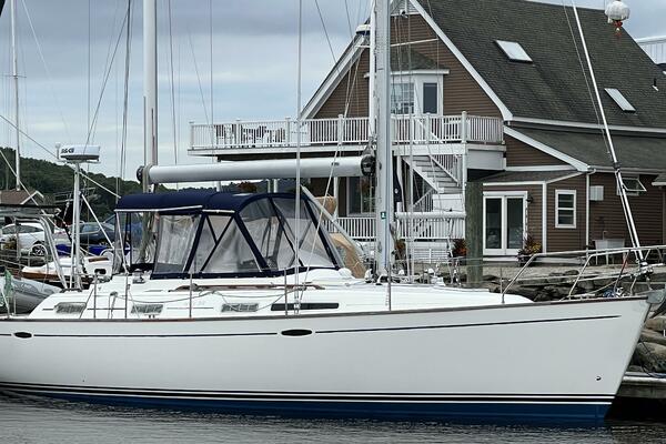 2820481 cf911e66 44 + yachts for sale