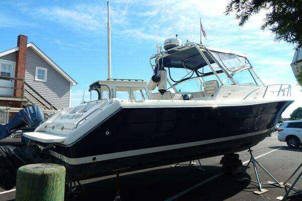 Picture Of: 2001 Pursuit 2860 Denali Wew-Hoo