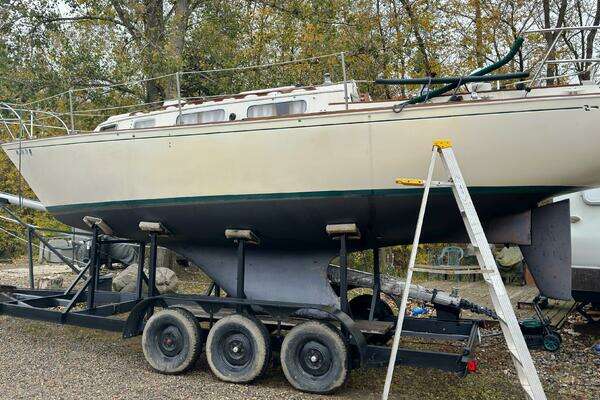 Picture Of: 1979 Sabre 28 