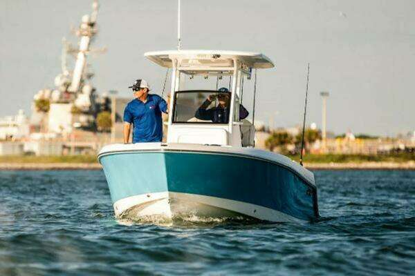 Picture Of: 2025 Edgewater 230CC 