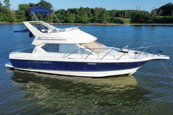 Picture Of: 2008 Bayliner Discovery 288 