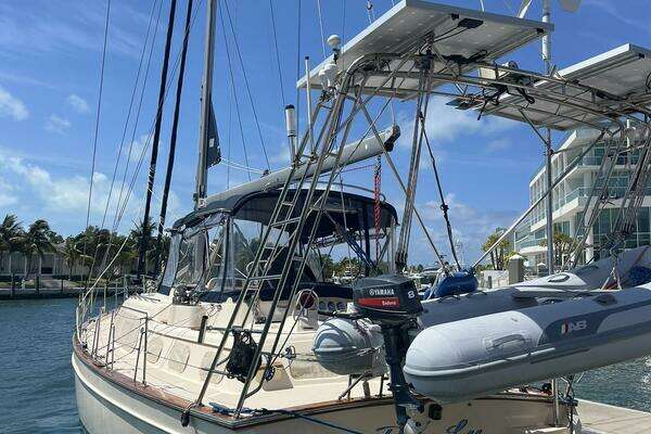 Picture Of: 2006 Island Packet 445 Ruby Lee