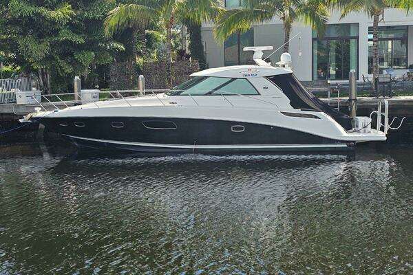 Picture Of: 2012 Sea Ray 2012 Takin Heat