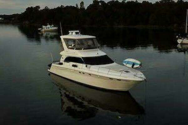 Picture Of: 1999 Sea Ray 480 Sedan Bridge 