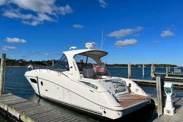Picture Of: 2009 Sea Ray SUNDANCER 350 Out Clause