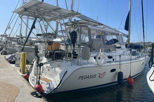 Picture Of: 2009 Hunter 50 CC Pegasus