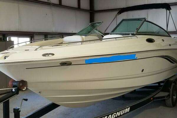 Picture Of: 2006 Chaparral 256 SSi 