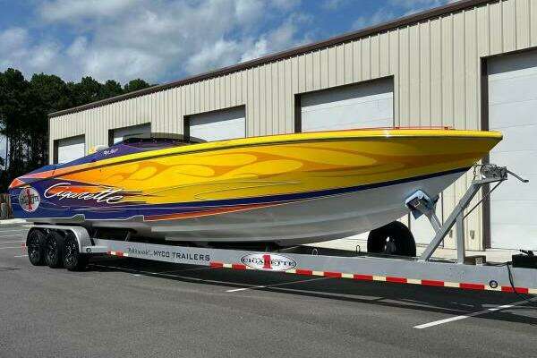 Picture Of: 2005 Cigarette 39 Top Gun On Your Mark