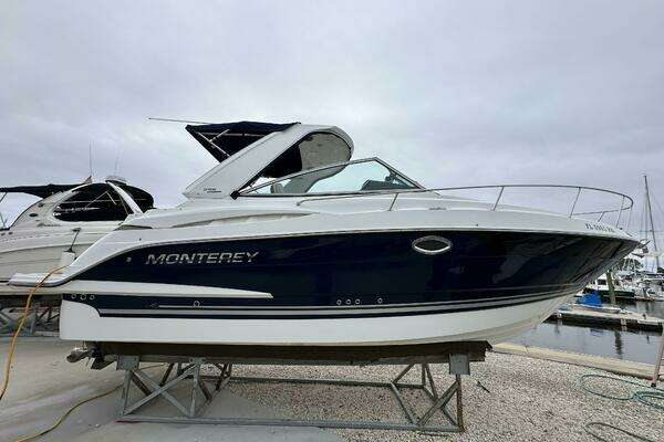 Picture Of: 2018 Monterey 295 SY 