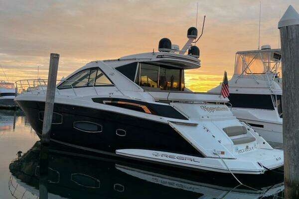 Picture Of: 2015 Regal 53 Sport Coupe Day Off