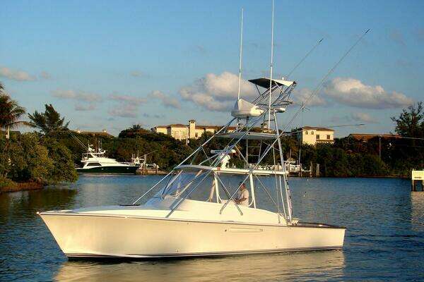 Picture Of: 2000 Stolper 3800 Tournament Express R & R 