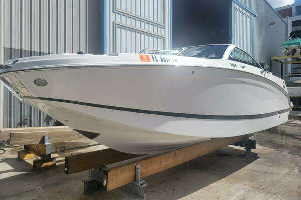 Picture Of: 2022 Four Winns HD3 