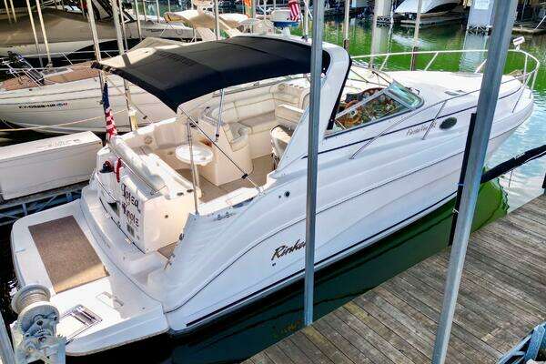 Picture Of: 2004 Rinker 342 Fiesta Vee 