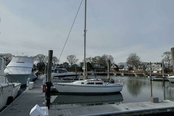 Picture Of: 1988 Catalina  Johns Way