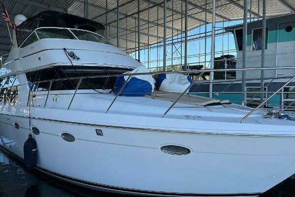 Picture Of: 2001 Carver 450 Voyager Pilothouse Lisa Rene