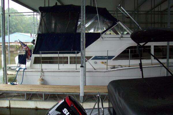 Picture Of: 1979 Chris-Craft Catalina 350 