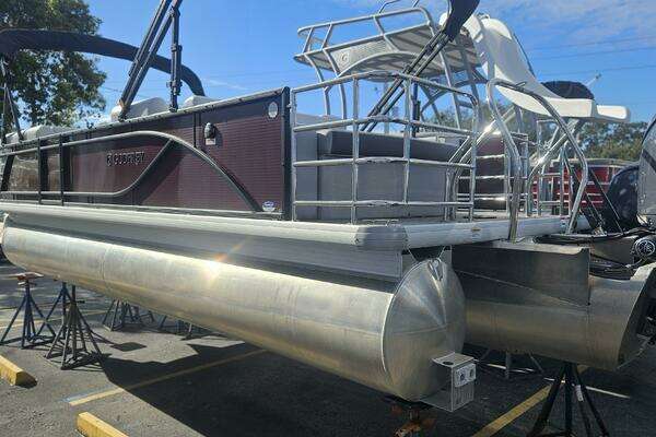 Picture Of: 2024 Godfrey Sweetwater 2286 