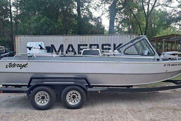 Picture Of: 1998 Jetcraft 23 